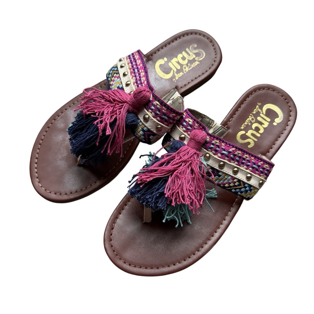 Circus by Sam Edelman Brice Colorful Embroidered Tassel Flat Thong Sandals 6.5